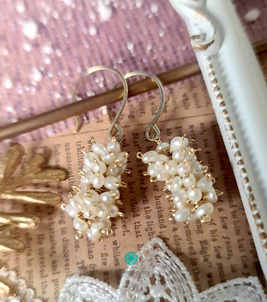 White Pearls Spiky Earring-EG457