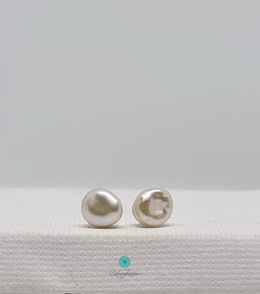 7mm Natural Freshwater Keshi Pearl Stud Earrings White-EGM032