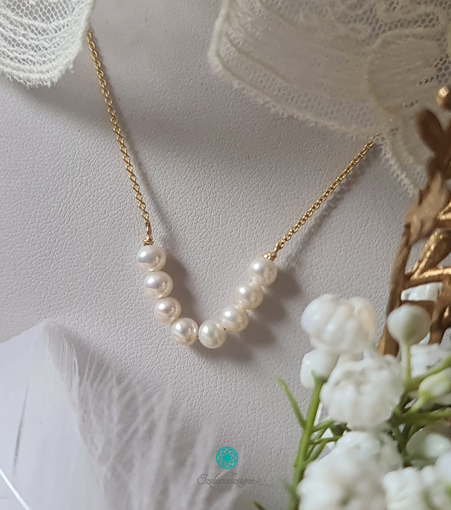 4-4.5mm Round White Freshwater Pearl V Bar Necklace in 14K Gold Filled Chain-NE350